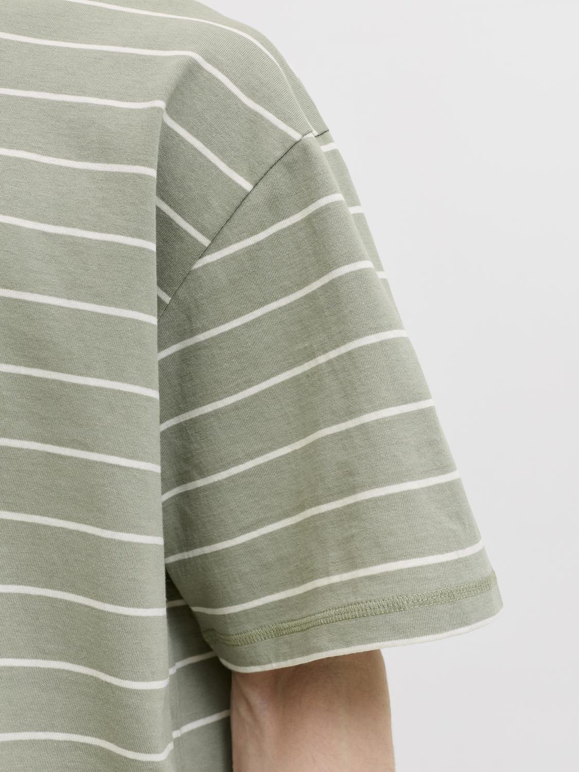 model_shot-detail